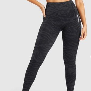 GYMSHARK ADAPT ANIMAL SEAMLESS LEGGINGS BLACK
